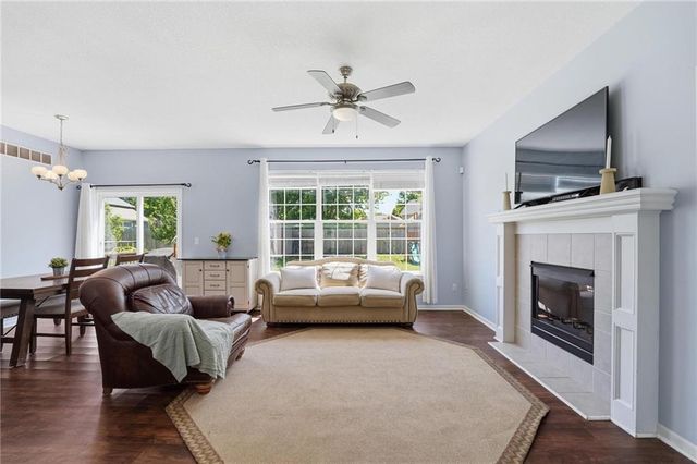 28645 W 159th Terrace, Gardner, KS 66030