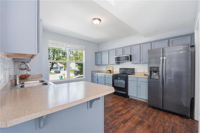 28645 W 159th Terrace, Gardner, KS 66030