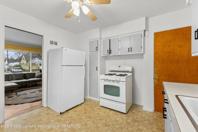 1714 Loraine Avenue, Lansing, MI 48910