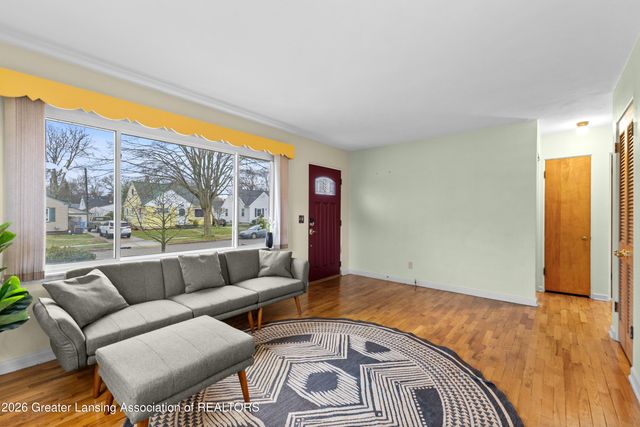 1714 Loraine Avenue, Lansing, MI 48910