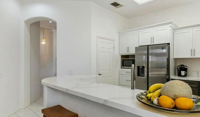 38129 Grand Oaks Avenue, Palm Desert, CA 92211