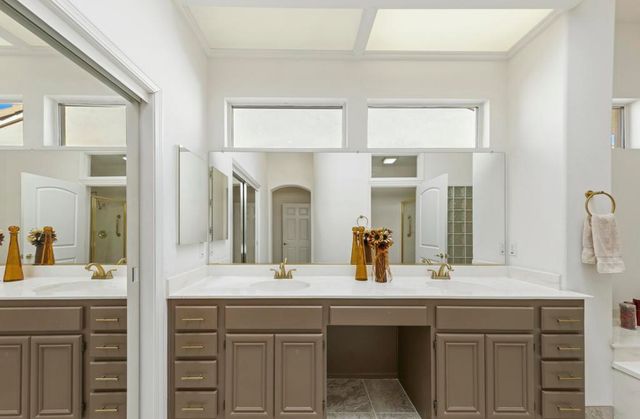 38129 Grand Oaks Avenue, Palm Desert, CA 92211