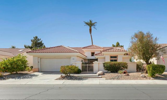 38129 Grand Oaks Avenue, Palm Desert, CA 92211
