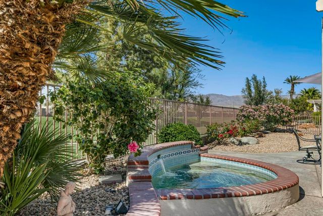 38129 Grand Oaks Avenue, Palm Desert, CA 92211