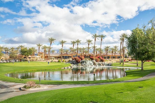 38129 Grand Oaks Avenue, Palm Desert, CA 92211