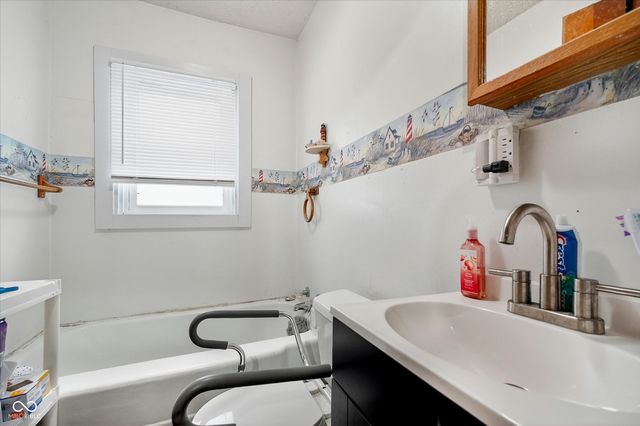 1530 E 49th Street, Indianapolis, IN 46205