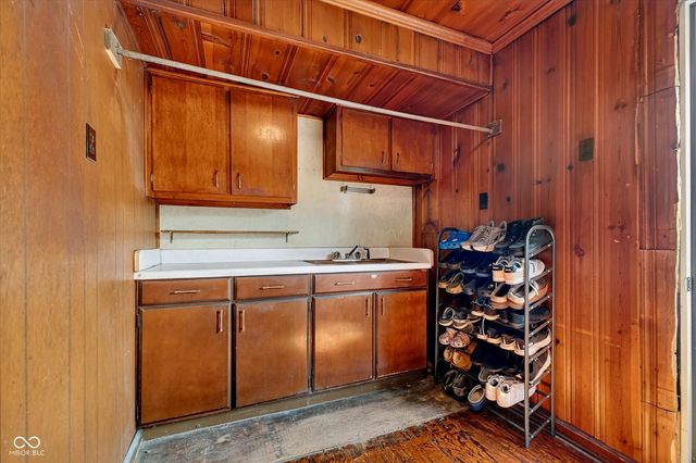 1530 E 49th Street, Indianapolis, IN 46205