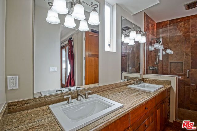 308 Gull Street, Manhattan Beach, CA 90266