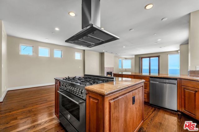 308 Gull Street, Manhattan Beach, CA 90266