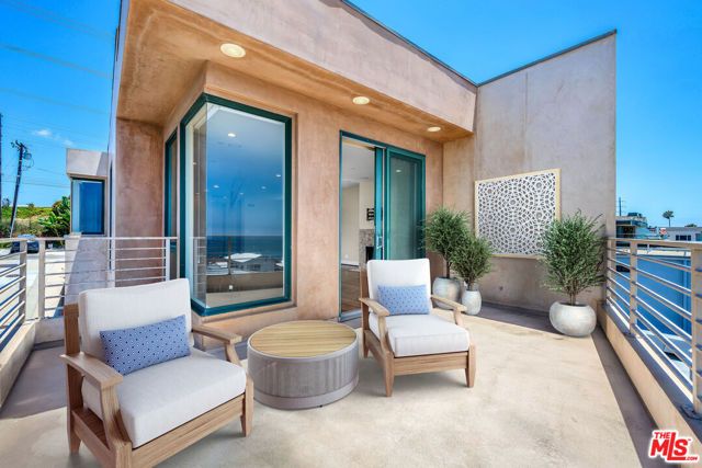 308 Gull Street, Manhattan Beach, CA 90266