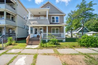 56-58 Phoenix St, Springfield, MA 01104