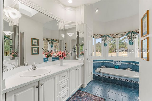 105 Saw Timber Dr, Hilton Head Island, SC 29926