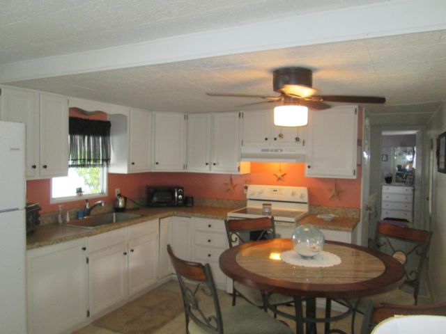 4014 Bougainvillea Road, Boynton Beach, FL 33436