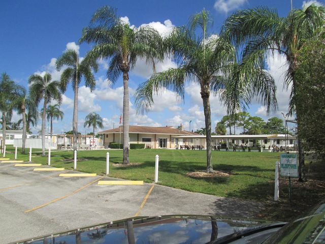 4014 Bougainvillea Road, Boynton Beach, FL 33436