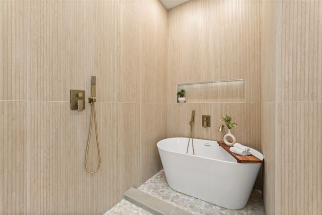 3343 Canada Drive, Dallas, TX 75212