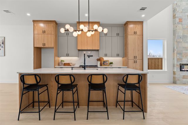 3343 Canada Drive, Dallas, TX 75212