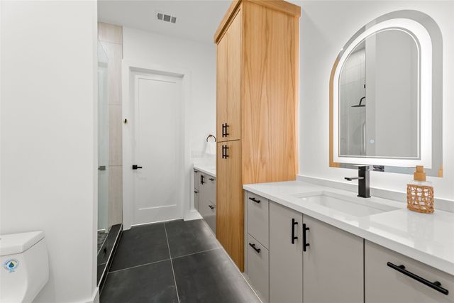 3343 Canada Drive, Dallas, TX 75212