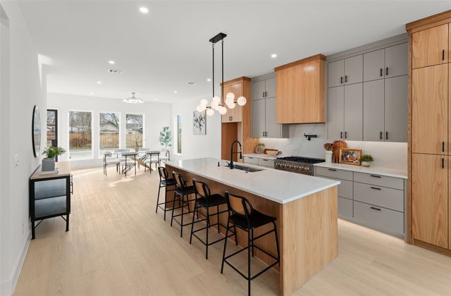 3343 Canada Drive, Dallas, TX 75212