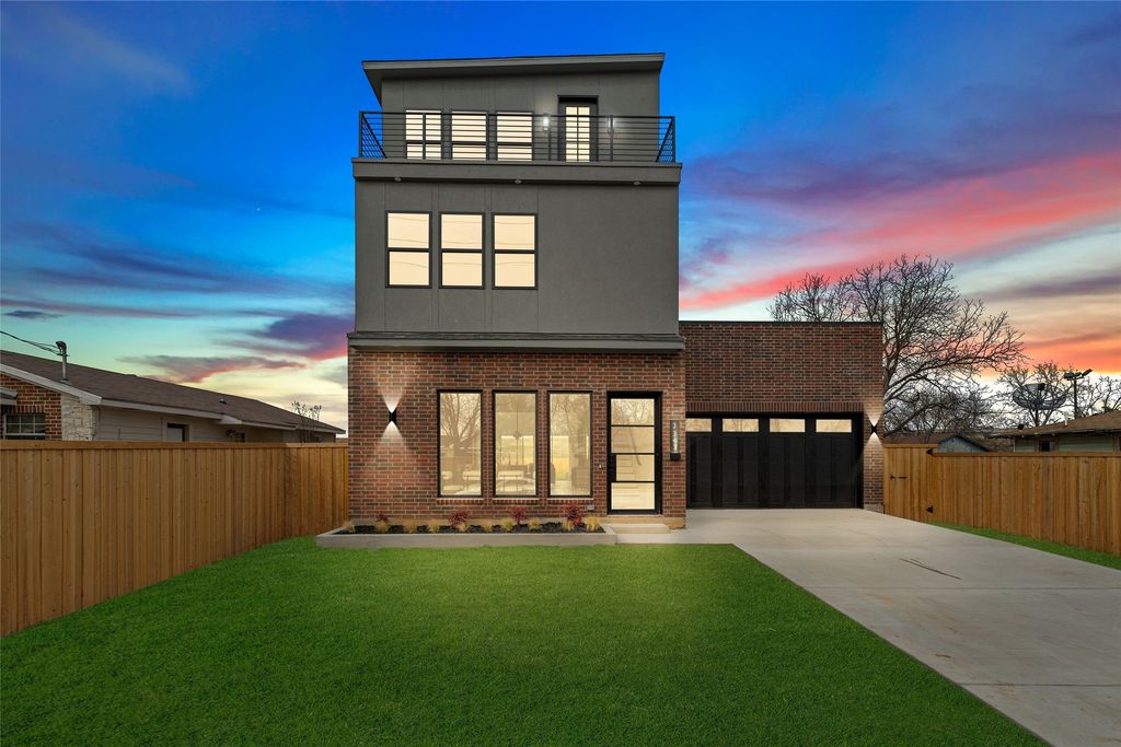 3343 Canada Drive, Dallas, TX 75212