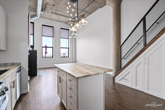 758 N Larrabee Street 409, Chicago, IL 60654