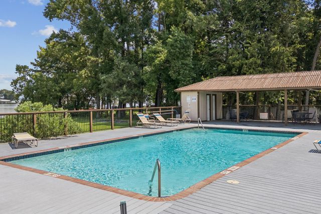 500 River Road 106, Montgomery, TX 77356