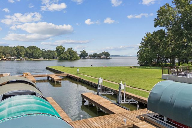 500 River Road 106, Montgomery, TX 77356