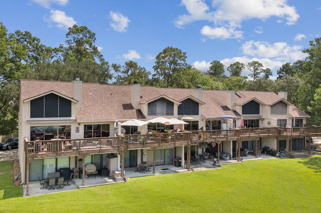 500 River Road 106, Montgomery, TX 77356