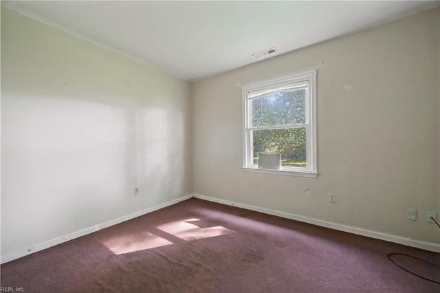 11 Big Bethel RD, Hampton, VA 23666