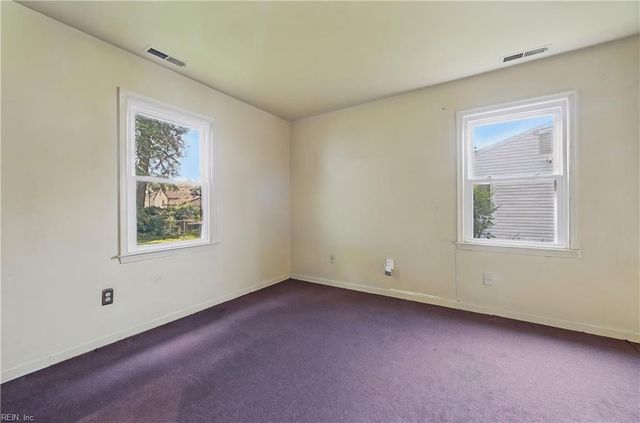 11 Big Bethel RD, Hampton, VA 23666