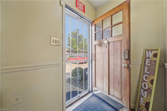 11 Big Bethel RD, Hampton, VA 23666