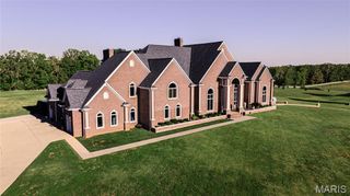 6708 Brown LN, Poplar Bluff, MO 63901