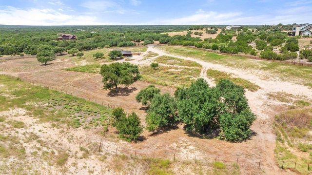 15801 Palomino Ranch DR, Leander, TX 78641