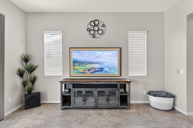 10253 E AMPERE Avenue, Mesa, AZ 85212