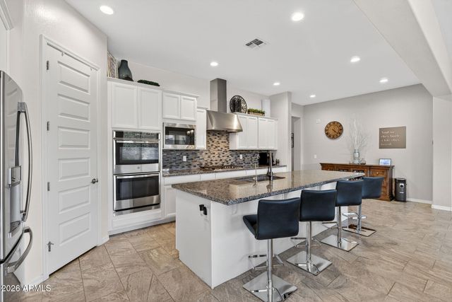 10253 E AMPERE Avenue, Mesa, AZ 85212