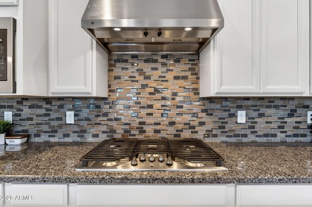 10253 E AMPERE Avenue, Mesa, AZ 85212