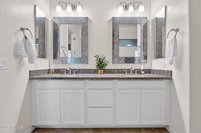 10253 E AMPERE Avenue, Mesa, AZ 85212