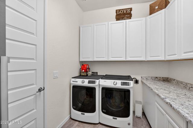 10253 E AMPERE Avenue, Mesa, AZ 85212