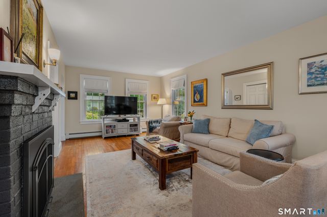 181 Ocean View Avenue, Groton, CT 06355