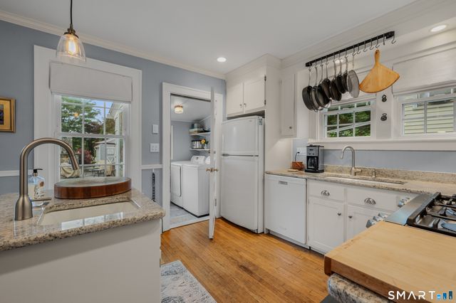 181 Ocean View Avenue, Groton, CT 06355