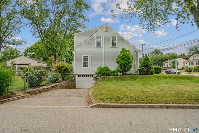 181 Ocean View Avenue, Groton, CT 06355