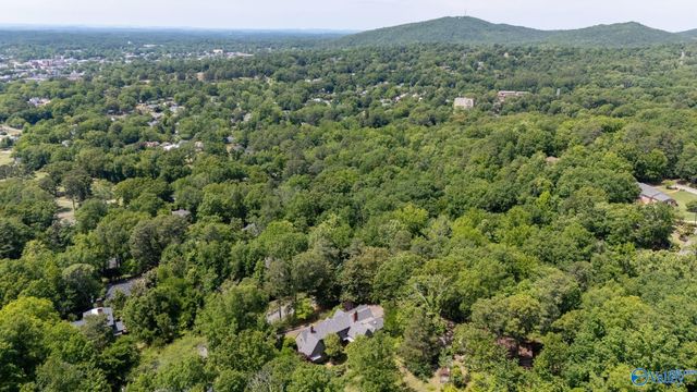 33 Sunset Drive, Anniston, AL 36207