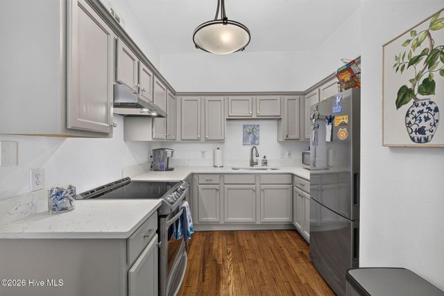 304 N Front Street Apt Q, Wilmington, NC 28401