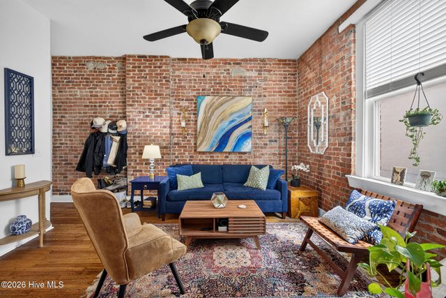 304 N Front Street Apt Q, Wilmington, NC 28401