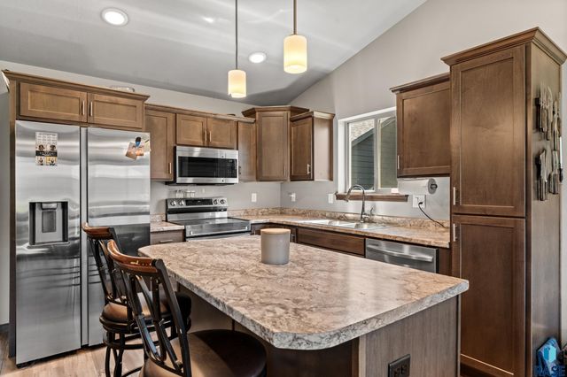 709 N Anthem Dr Drive, Sioux Falls, SD 57110
