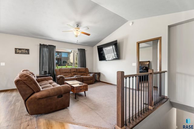709 N Anthem Dr Drive, Sioux Falls, SD 57110