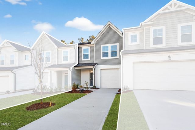 582 Barrington Row Avenue, Zebulon, NC 27597