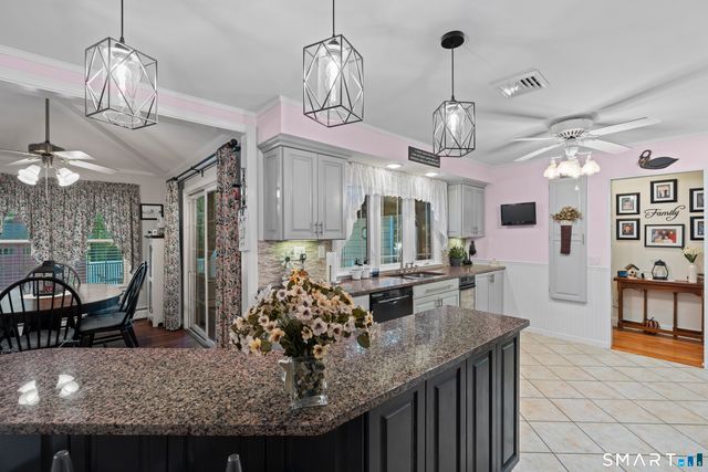 4 Dogwood Drive, Waterford, CT 06375