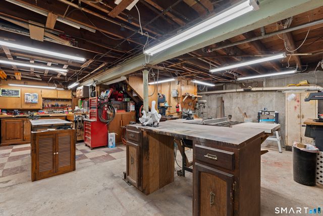 4 Dogwood Drive, Waterford, CT 06375