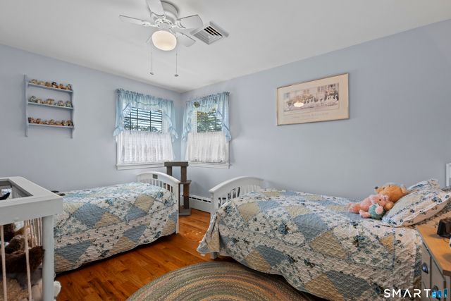 4 Dogwood Drive, Waterford, CT 06375