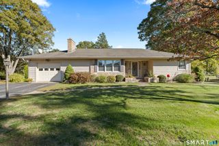 4 Dogwood Drive, Waterford, CT 06375